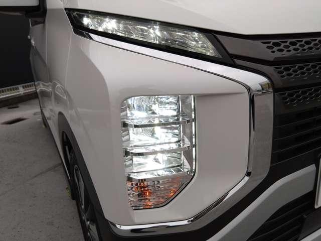 eKクロス 660 G 純正9インチナビ/バックモニター/ETC2.0 三菱自動車らしいSUVテイストのデザインのクロスオーバーモデル「ekクロス」、ダイナミックシールドデザインがSUVらしい力強さを表現しています(20枚目)