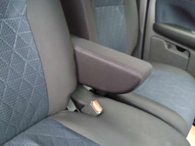 eKクロス 660 G 純正9インチナビ/バックモニター/ETC2.0 三菱自動車らしいSUVテイストのデザインのクロスオーバーモデル「ekクロス」、ダイナミックシールドデザインがSUVらしい力強さを表現しています(37枚目)