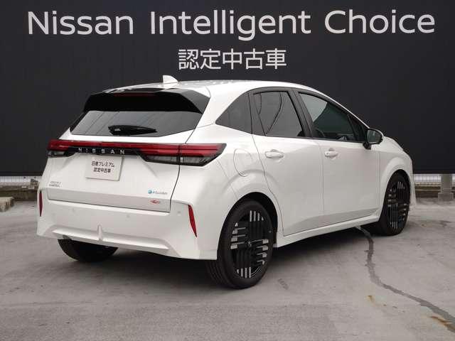 オーラ 1.2 G レザーエディション コネクトナビ/プロパイロット/アラウンド 第二世代e-POWERを搭載し力強さ、なめらかさ、静かさ、すべてが進化した電気の走りと、内外装の細部に至るまで「上質」にこだわったコンパクトカー『AURA』(2枚目)