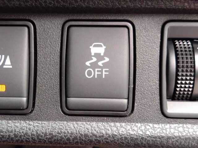 ノート Ｘ　１．２　Ｘ　純正ナビ／バックモニター／踏み間違い防止ア（14枚目）