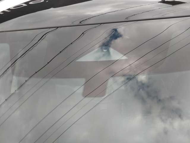 エクストレイル オーテック　アドバンスドパッケージ　ｅ－４ＯＲＣＥ　１．５　ＡＵＴＥＣＨ　アドバンスト　パッケージ　ｅ－４ＯＲＣＥ　４ＷＤ　雹害車／コネクトナビ／黒革シート／プロパイ（12枚目）