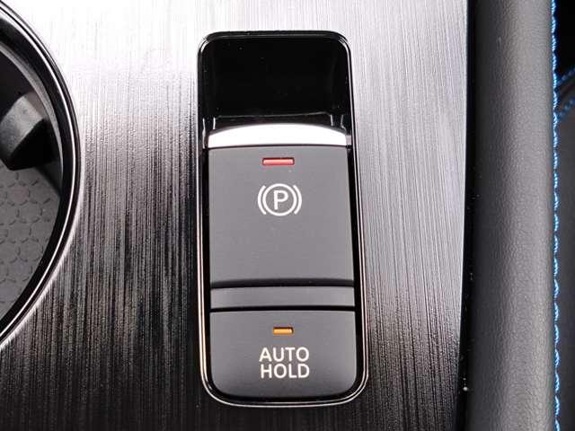 エクストレイル オーテック　アドバンスドパッケージ　ｅ－４ＯＲＣＥ　１．５　ＡＵＴＥＣＨ　アドバンスト　パッケージ　ｅ－４ＯＲＣＥ　４ＷＤ　雹害車／コネクトナビ／黒革シート／プロパイ（16枚目）