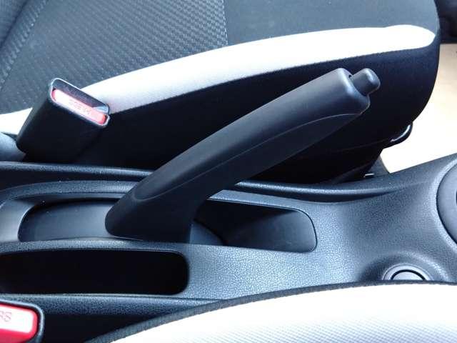 ノート 1.2 X 純正ナビ/エマブレ踏み間違い防止/バックモニター 前方の車両や歩行者との衝突回避をサポートするエマージェンシーブレーキを搭載したノートです。さらに踏み間違い防止アシストも付いて安全装備が充実(13枚目)