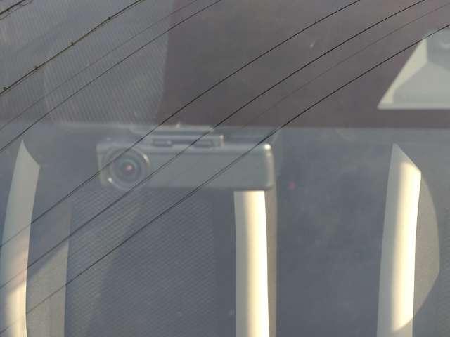 ノート 1.2 X 純正ナビ/エマブレ踏み間違い防止/バックモニター 前方の車両や歩行者との衝突回避をサポートするエマージェンシーブレーキを搭載したノートです。さらに踏み間違い防止アシストも付いて安全装備が充実(60枚目)