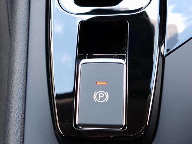 ノート X 9インチナビ/アラウンドビューモニター/後側方車両検知警報 力強さ、なめらかさ、静かさ、すべてが進化した電気の走り。全方位運転支援システムが安心感を後押しする第二世代e-POWERノート(13枚目)