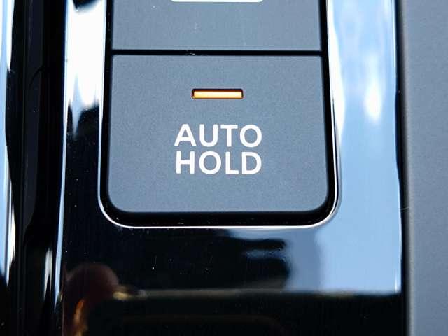 ノート X 9インチナビ/アラウンドビューモニター/後側方車両検知警報 力強さ、なめらかさ、静かさ、すべてが進化した電気の走り。全方位運転支援システムが安心感を後押しする第二世代e-POWERノート(14枚目)