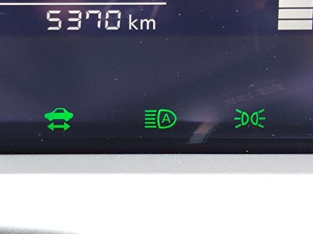 ノート X 9インチナビ/アラウンドビューモニター/後側方車両検知警報 力強さ、なめらかさ、静かさ、すべてが進化した電気の走り。全方位運転支援システムが安心感を後押しする第二世代e-POWERノート(16枚目)