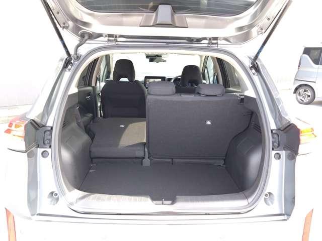 ノート X 9インチナビ/アラウンドビューモニター/後側方車両検知警報 力強さ、なめらかさ、静かさ、すべてが進化した電気の走り。全方位運転支援システムが安心感を後押しする第二世代e-POWERノート(44枚目)