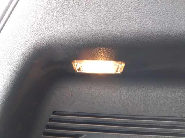 ノート X 9インチナビ/アラウンドビューモニター/後側方車両検知警報 力強さ、なめらかさ、静かさ、すべてが進化した電気の走り。全方位運転支援システムが安心感を後押しする第二世代e-POWERノート(48枚目)