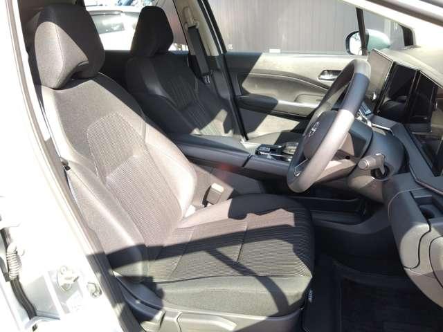 ノート X コネクトナビ/プロパイロット/アラウンドビューモニター/スマートミラー 力強さ、なめらかさ、静かさ、すべてが進化した電気の走り。全方位運転支援システムが安心感を後押しする第二世代e-POWERノート(17枚目)