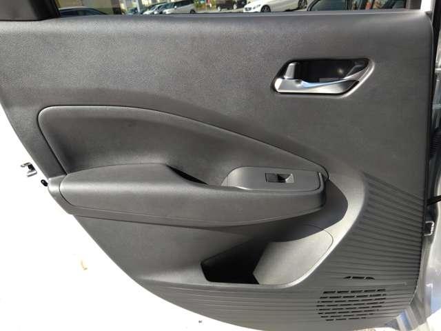 ノート X コネクトナビ/プロパイロット/アラウンドビューモニター/スマートミラー 力強さ、なめらかさ、静かさ、すべてが進化した電気の走り。全方位運転支援システムが安心感を後押しする第二世代e-POWERノート(35枚目)