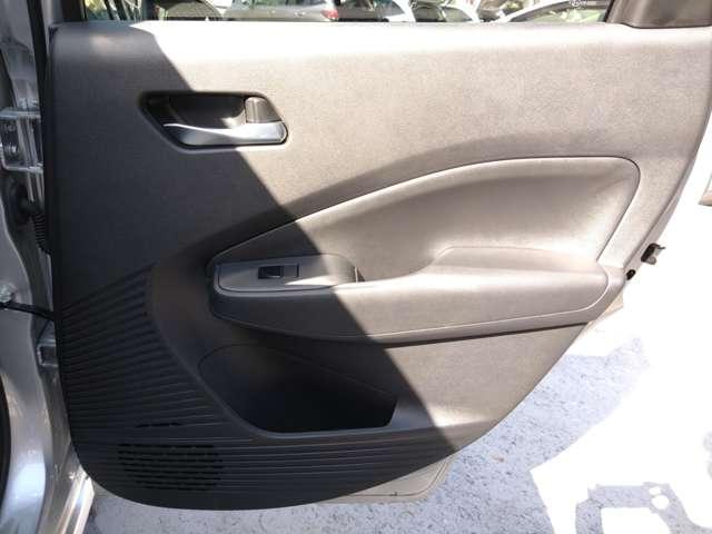 ノート X コネクトナビ/プロパイロット/アラウンドビューモニター/スマートミラー 力強さ、なめらかさ、静かさ、すべてが進化した電気の走り。全方位運転支援システムが安心感を後押しする第二世代e-POWERノート(37枚目)