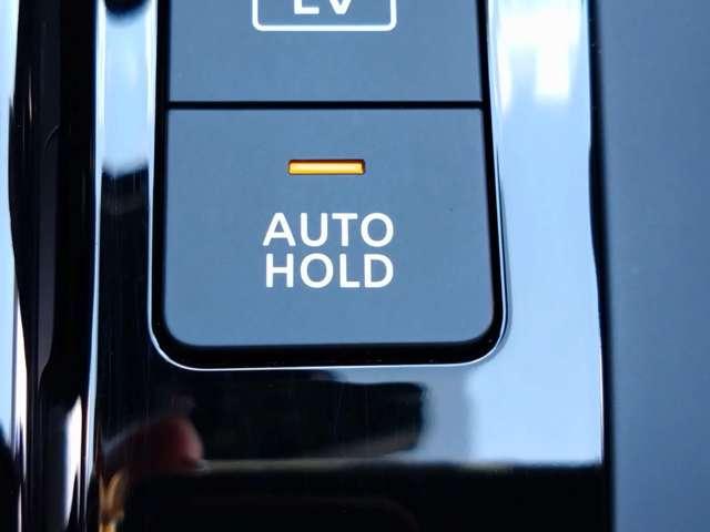 ノート X コネクトナビ/プロパイロット/アラウンドビューモニター/スマートミラー 力強さ、なめらかさ、静かさ、すべてが進化した電気の走り。全方位運転支援システムが安心感を後押しする第二世代e-POWERノート(57枚目)