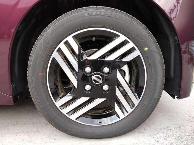 ルークス 660 ハイウェイスターX プロパイロットエディション 元試乗車/スマートルームミラー/両側電動ス 自動車専用道路で先行車両との車間距離を一定に保つようにハンドル操作を支援し、ドライバーの運転をサポートする、同一車線運転支援技術「プロパイロット」搭載(19枚目)