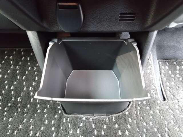 ルークス 660 ハイウェイスターX プロパイロットエディション 元試乗車/スマートルームミラー/両側電動ス 自動車専用道路で先行車両との車間距離を一定に保つようにハンドル操作を支援し、ドライバーの運転をサポートする、同一車線運転支援技術「プロパイロット」搭載(62枚目)