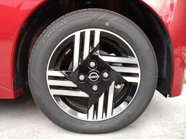 ルークス ６６０　ハイウェイスターＸ　プロパイロットエディション　元試乗車／両側電動スライドドア／アラウンドビュー　自動車専用道路で先行車両との車間距離を一定に保つようにハンドル操作を支援し、ドライバーの運転をサポートする、同一車線運転支援技術「プロパイロット」搭載（19枚目）