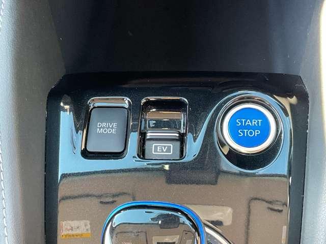 キックス 1.2 X (e-POWER) プロパイロット・純正ドライブレコーダー前(18枚目)
