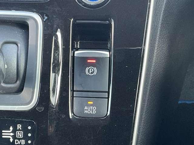 セレナ 1.2 e-POWER ハイウェイスター V プロパイロット/防水シート/LEDヘッド(10枚目)