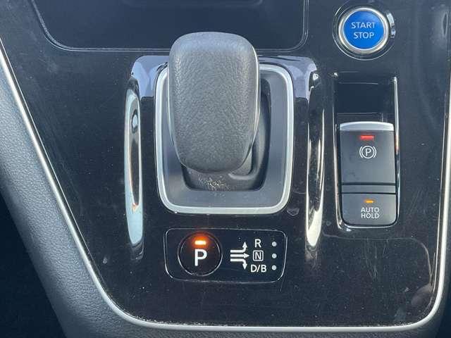 セレナ 1.2 e-POWER ハイウェイスター V プロパイロット/防水シート/LEDヘッド(12枚目)