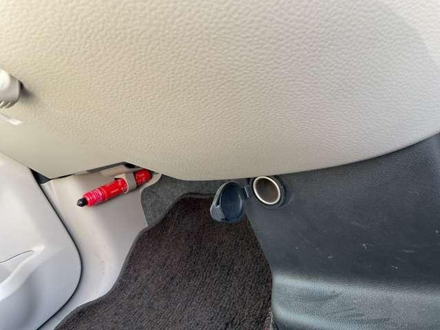 デイズルークス X 被害軽減ブレーキ 横滑防止装置 全周囲カメラ 日産純正メモリーナビ CDDVD再生 Bluetooth接続 プライバシーガラス 後席ロールサンシェイド 電動格納式ドアミラー ドラレコ前 オートエアコン(32枚目)