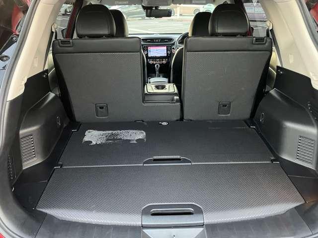 �o�b�N�h�A�͑傫���J���܂��B�����Ԏ��ł��\���L�����Q�b�W�X�y�[�X���m�ۂ��Ă��܂�