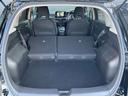 ラゲージスペースは後席を倒すとより広く使えます。長い物や荷物をたくさん載せる時に役立ちます。