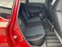 コンパクトな車ですが、後席も充分なスペースを確保しています。足元空間も広くリラックスしてドライブが楽しめます。