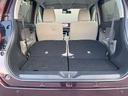 ラゲージスペースは後席を倒すとより広く使えます。長い物や荷物をたくさん載せる時に役立ちます。