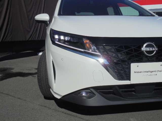 X メモリーナビ アラウンドビューモニター LEDヘッドランプ ハイビームアシスト LEDフォグランプ スマートルームミラー インテリジェントキー(15枚目)