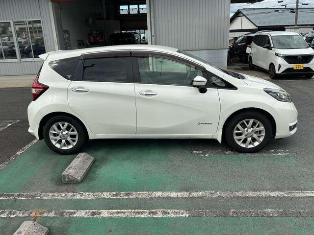 ノート e-パワー メダリスト 1.2 e-POWER メダリスト アラウンドビュ-モニタ- メモリ-ナビ オ-トエアコン オ-トライト フロントドラレコ(40枚目)