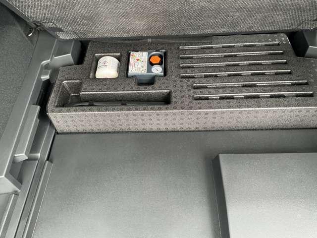 エクストレイル Ｇ　ｅ－４ＯＲＣＥ　１．５　Ｇ　ｅ－４ＯＲＣＥ　４ＷＤ　雹害車　メ－カ－ナビ　ＳＯＳコール　ＬＥＤヘッドライト　エマジェンシ－ブレ－キ　アランドビュ－モニタ－　アクティブヘッドランプ（37枚目）