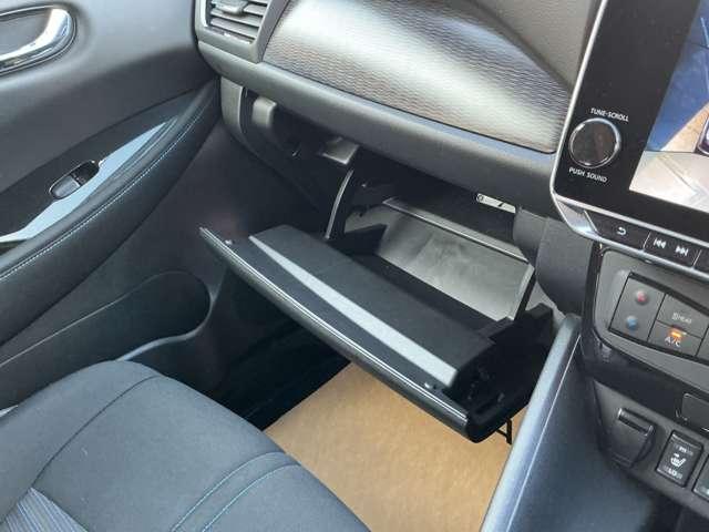 リーフ X Vセレクション 前後シ-トヒ-タ- プロパイロット エマジェンシ-ブレ-キ アランドビュ-モニタ- オ-トマチックハイビ-ム オ-トエアコン ドライブレコ-ダ-(24枚目)