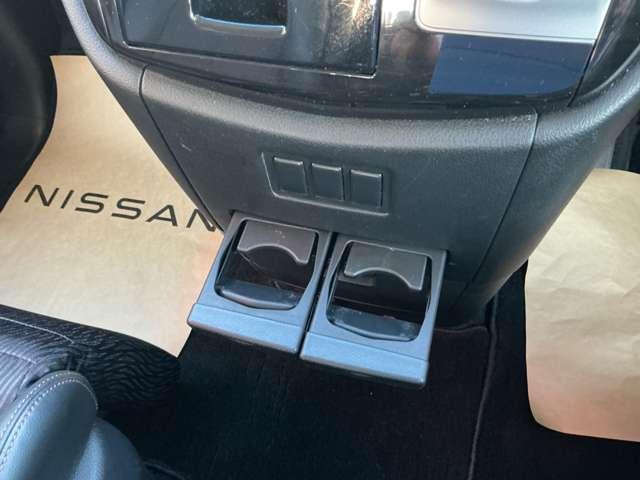 エルグランド ２５０ハイウェイスターＳ　ニスモローダウンキット　メモリ－ナビ　バックモニタ－　ＬＥＤヘッドライト　ドライブレコ－ダー　オ－トクル－ズ　オ－トエアコン（15枚目）