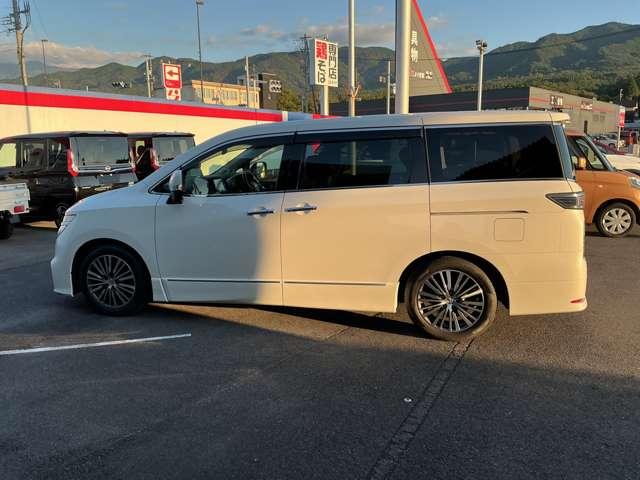 エルグランド ２５０ハイウェイスターＳ　ニスモローダウンキット　メモリ－ナビ　バックモニタ－　ＬＥＤヘッドライト　ドライブレコ－ダー　オ－トクル－ズ　オ－トエアコン（45枚目）