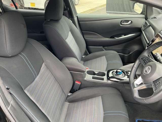 リーフ Ｘ　前後ドライブレコ－ダ　シ－トヒ－タ－フロント　エマジェンシ－ブレ－キ　メモリ－ナビ　バックモニタ－　クル－ズコントロ－ル　オ－トマチックハイビ－ム（23枚目）