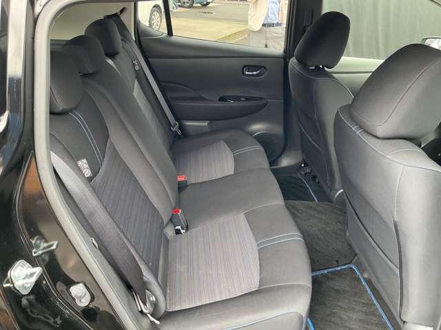 リーフ Ｘ　前後ドライブレコ－ダ　シ－トヒ－タ－フロント　エマジェンシ－ブレ－キ　メモリ－ナビ　バックモニタ－　クル－ズコントロ－ル　オ－トマチックハイビ－ム（26枚目）