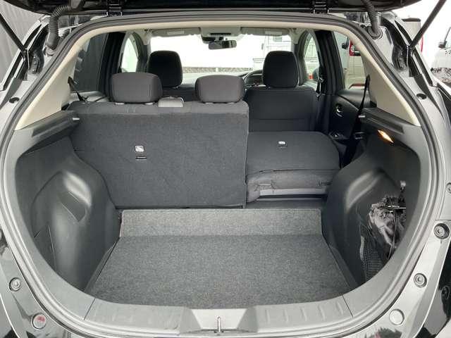 リーフ Ｘ　前後ドライブレコ－ダ　シ－トヒ－タ－フロント　エマジェンシ－ブレ－キ　メモリ－ナビ　バックモニタ－　クル－ズコントロ－ル　オ－トマチックハイビ－ム（30枚目）