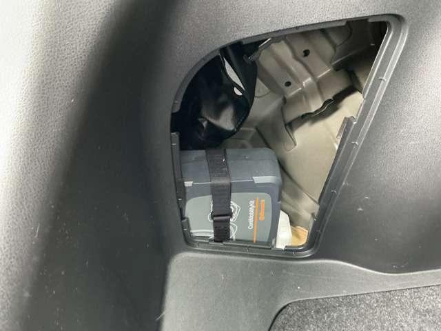 リーフ Ｘ　前後ドライブレコ－ダ　シ－トヒ－タ－フロント　エマジェンシ－ブレ－キ　メモリ－ナビ　バックモニタ－　クル－ズコントロ－ル　オ－トマチックハイビ－ム（33枚目）