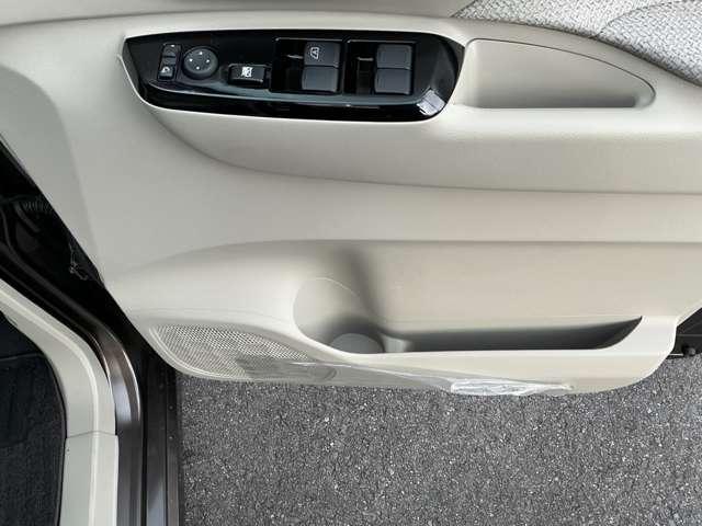 ルークス X 660 X メモリ-ナビ アランドビュ-モニタ- エマジェンシ-ブレ-キ 片側オ-トスライドドア- ハンドルスイッチ オ-トマチックハイビ-ム(45枚目)