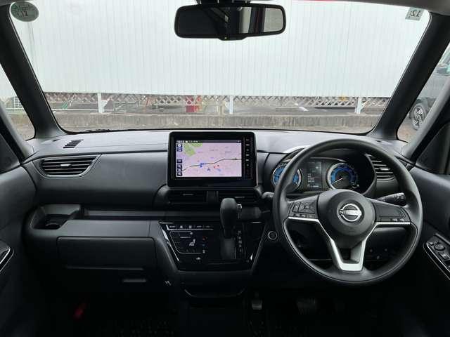 ルークス ハイウェイスター　Ｘ　６６０　ハイウェイスターＸ　ＳＯＳコール　メモリ－ナビ　アランドビュ－モニタ－　片側オ－トスライドドア－　オ－トマチックハイビ－ム　エマジェンシ－ブレ－キ（4枚目）