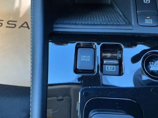 キックス X 1.2 X (e-POWER) SOSコール LEDヘッドライト エマジェンシ-ブレ-キ アランドビュ-モニタ- オ-トマチックハイビ-ム(12枚目)