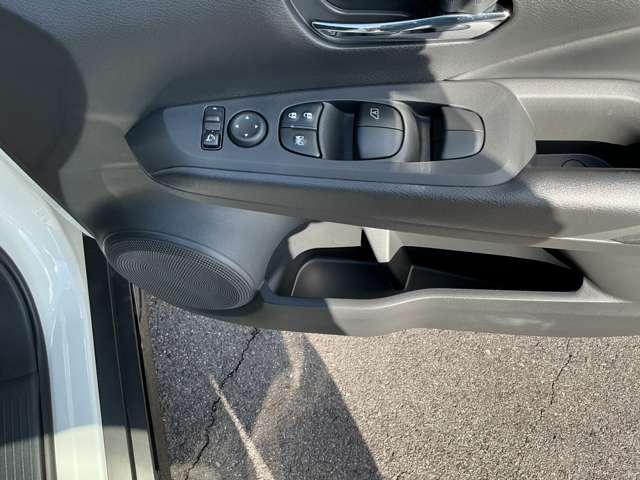 キックス X 1.2 X (e-POWER) SOSコール LEDヘッドライト エマジェンシ-ブレ-キ アランドビュ-モニタ- オ-トマチックハイビ-ム(48枚目)