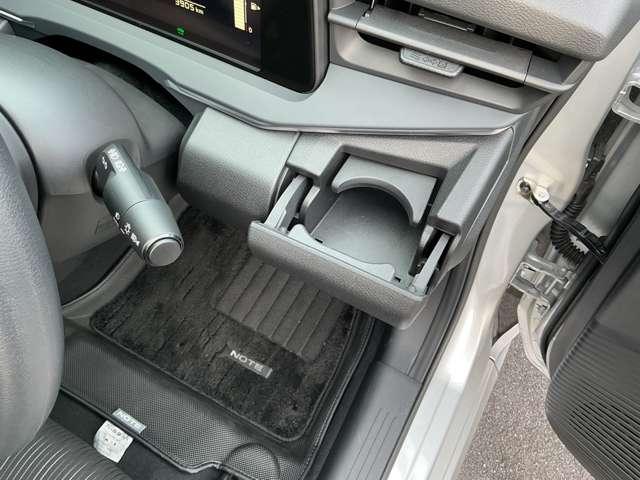 ノート Ｘ　１．２　Ｘ　メモリ－ナビ　バックモニタ－　ハンドルスイッチ　エマジェンシ－ブレ－キ　ＬＥＤヘッドライト　オ－トマチックハイビ－ム（22枚目）