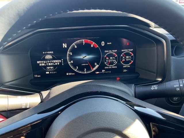 フェアレディＺ バージョンＳＴ　３．０　バージョン　ＳＴ　雹害車　マニュアル６速ミッション　ＳＯＳコール　ＬＥＤヘッドライト　エマジェンシ－ブレ－キ　バックモニタ－（7枚目）