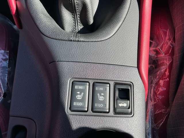 フェアレディＺ バージョンＳＴ　３．０　バージョン　ＳＴ　雹害車　マニュアル６速ミッション　ＳＯＳコール　ＬＥＤヘッドライト　エマジェンシ－ブレ－キ　バックモニタ－（25枚目）