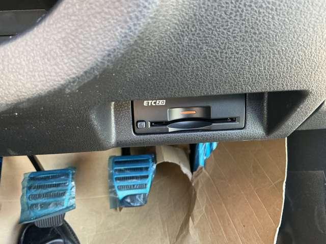 フェアレディＺ バージョンＳＴ　３．０　バージョン　ＳＴ　雹害車　マニュアル６速ミッション　ＳＯＳコール　ＬＥＤヘッドライト　エマジェンシ－ブレ－キ　バックモニタ－（27枚目）