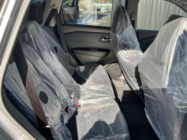 エクストレイル Ｘ　ｅ－４ＯＲＣＥ　１．５　Ｘ　ｅ－４ＯＲＣＥ　４ＷＤ　雹害車エクストリ－マ－　プロパイロット　シ－トヒ－タ－　アランドビュ－モニタ－　エマジェンシ－ブレ－キ　パワ－シ－トメモリ－（32枚目）