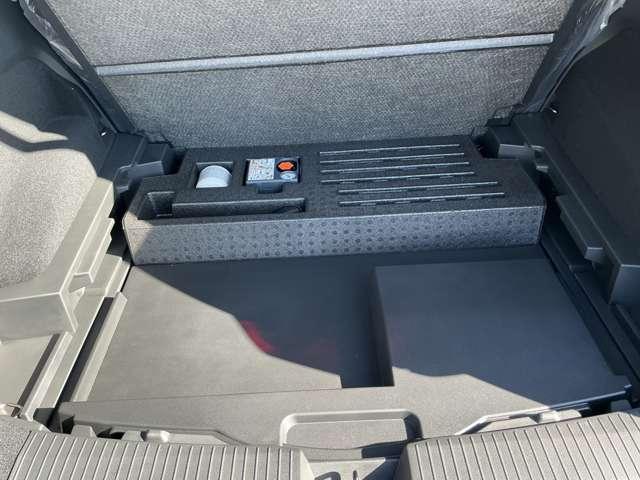 エクストレイル Ｘ　ｅ－４ＯＲＣＥ　１．５　Ｘ　ｅ－４ＯＲＣＥ　４ＷＤ　雹害車エクストリ－マ－　プロパイロット　シ－トヒ－タ－　アランドビュ－モニタ－　エマジェンシ－ブレ－キ　パワ－シ－トメモリ－（37枚目）