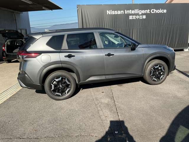 エクストレイル Ｘ　ｅ－４ＯＲＣＥ　１．５　Ｘ　ｅ－４ＯＲＣＥ　４ＷＤ　雹害車エクストリ－マ－　プロパイロット　シ－トヒ－タ－　アランドビュ－モニタ－　エマジェンシ－ブレ－キ　パワ－シ－トメモリ－（42枚目）