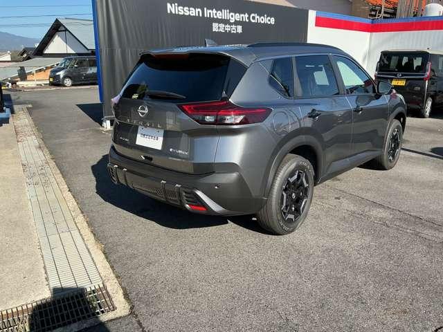 エクストレイル Ｘ　ｅ－４ＯＲＣＥ　１．５　Ｘ　ｅ－４ＯＲＣＥ　４ＷＤ　雹害車エクストリ－マ－　プロパイロット　シ－トヒ－タ－　アランドビュ－モニタ－　エマジェンシ－ブレ－キ　パワ－シ－トメモリ－（43枚目）